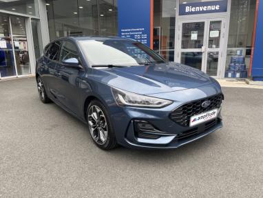 Voir le détail de l'offre de cette FORD Focus 1.0 Flexifuel mHEV 125ch ST-Line X de 2024 en vente à partir de 27 999 € 