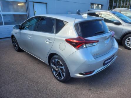 TOYOTA Auris HSD 136h Design RC18 à vendre à Sens - Image n°3