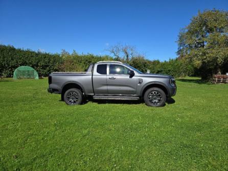 FORD Ranger 2.0 EcoBlue 205ch Stop&Start Super Cab Wildtrak e-4WD BVA10 à vendre à Orléans - Image n°4