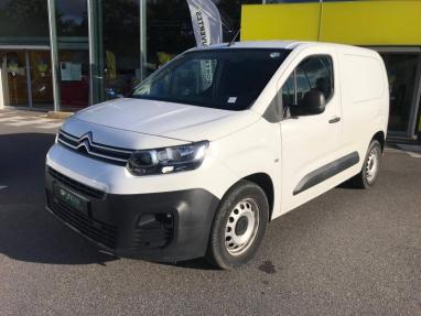 Voir le détail de l'offre de cette CITROEN Berlingo Van M 1000kg BlueHDi 100 S&S Club HAYON GRIP CONTROL de 2020 en vente à partir de 216.96 €  / mois