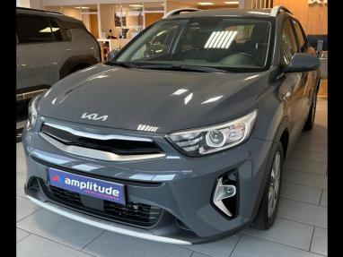 Voir le détail de l'offre de cette KIA Stonic 1.0 T-GDi 120ch MHEV Active iBVM6 de 2022 en vente à partir de 185.33 €  / mois