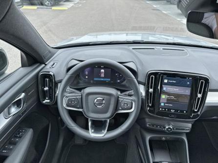 VOLVO XC40 B3 163ch Plus DCT 7 à vendre à Troyes - Image n°8